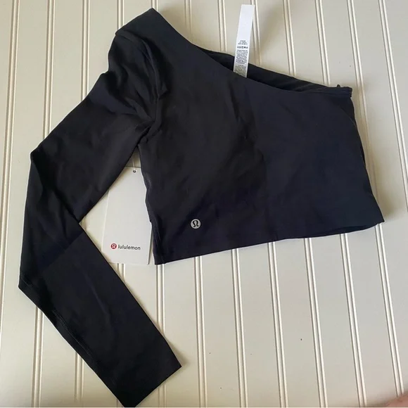lululemon | Women's Align Asymmetric Long Sleeve Shirt Size 4 NWT Color: Black - Picture 6 of 6